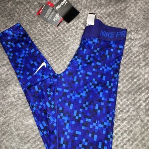 Nike Pro leggings